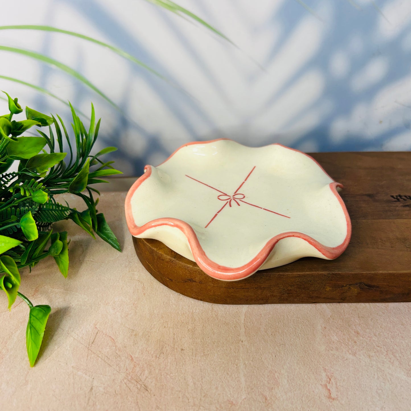 Bow Cup Saucer