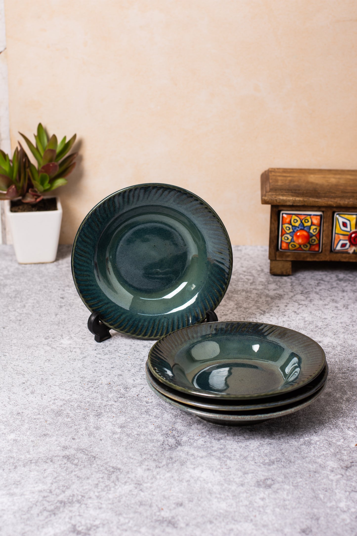 Olive Green Spiral Pasta Plate 7 inch (Pack of 1)