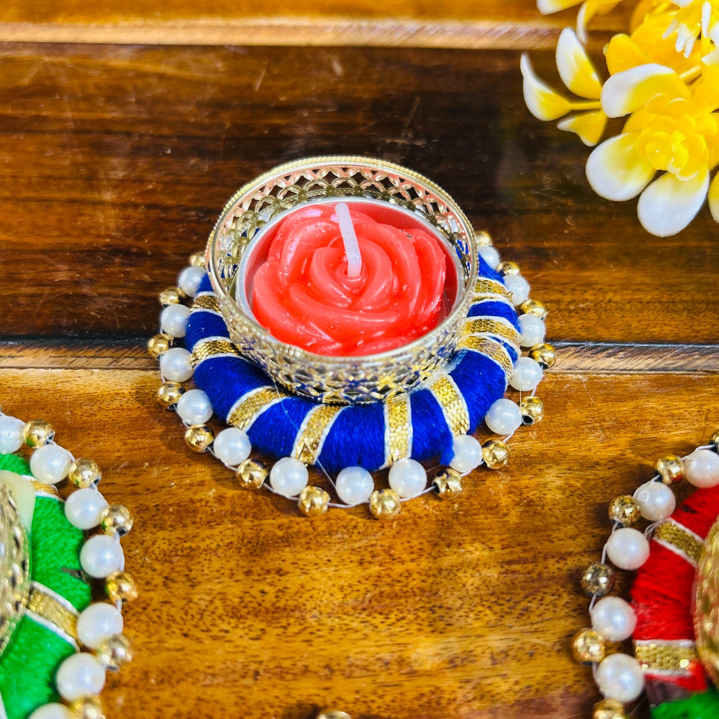 Colorful Round T light Holder with Candle (set of 4)