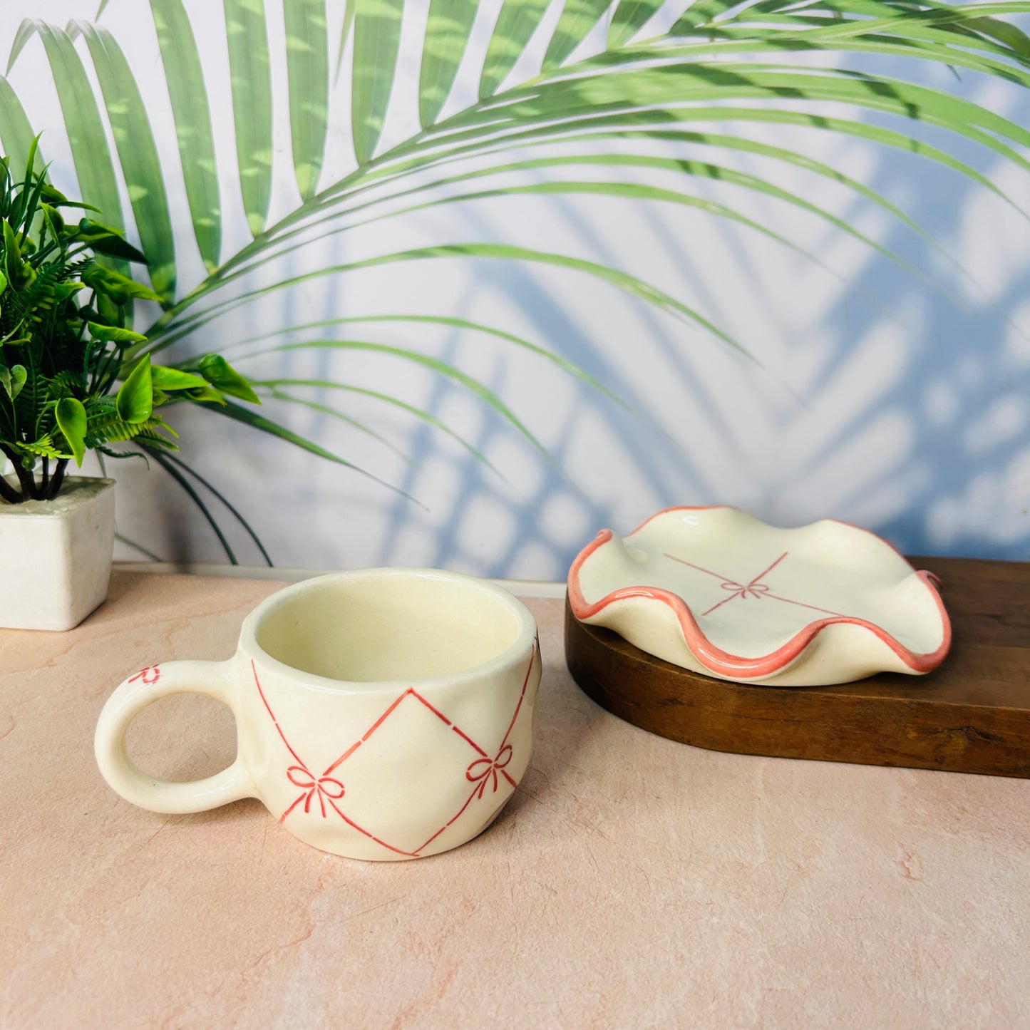Bow Cup Saucer