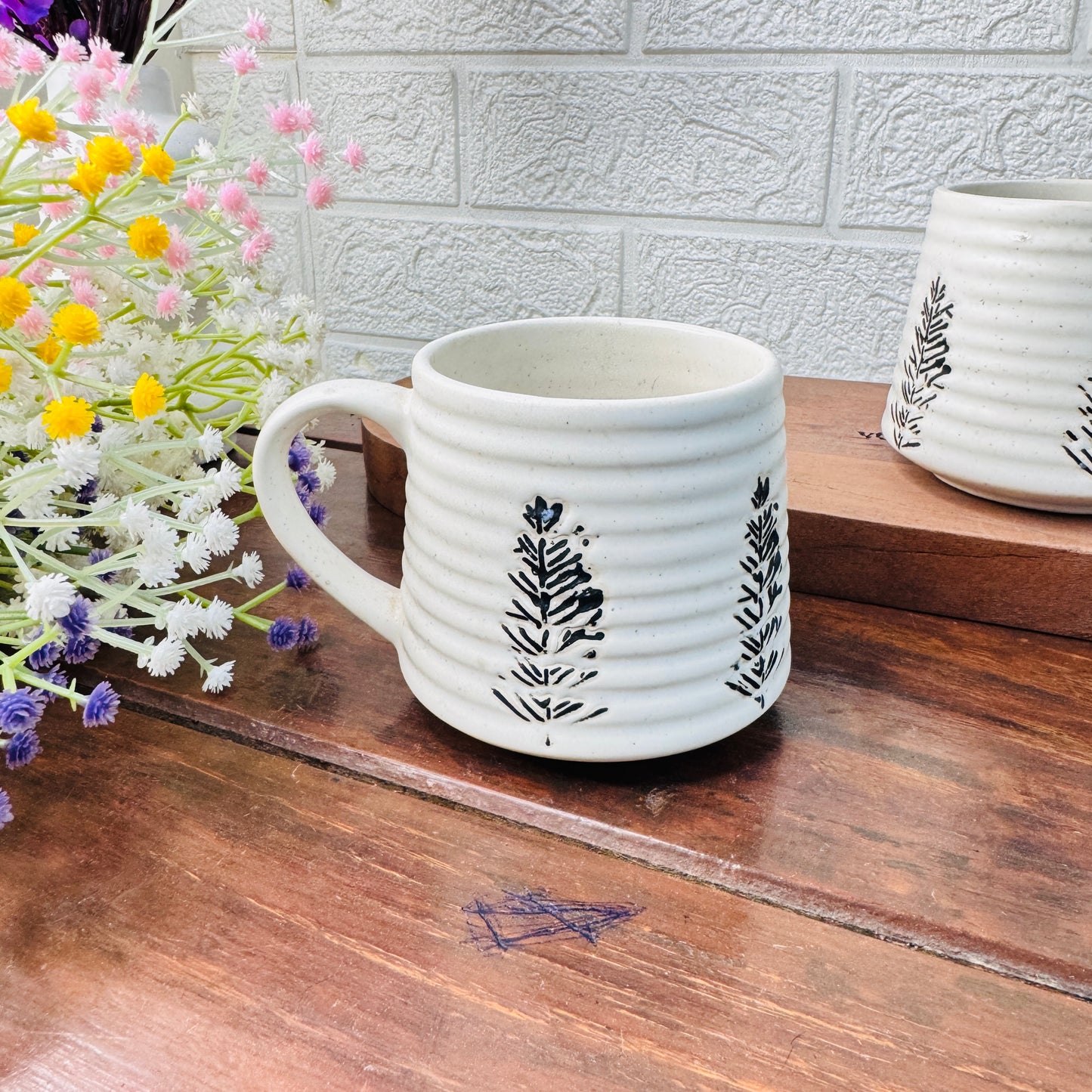 Leaf Print Ceramic Mug – White & Black