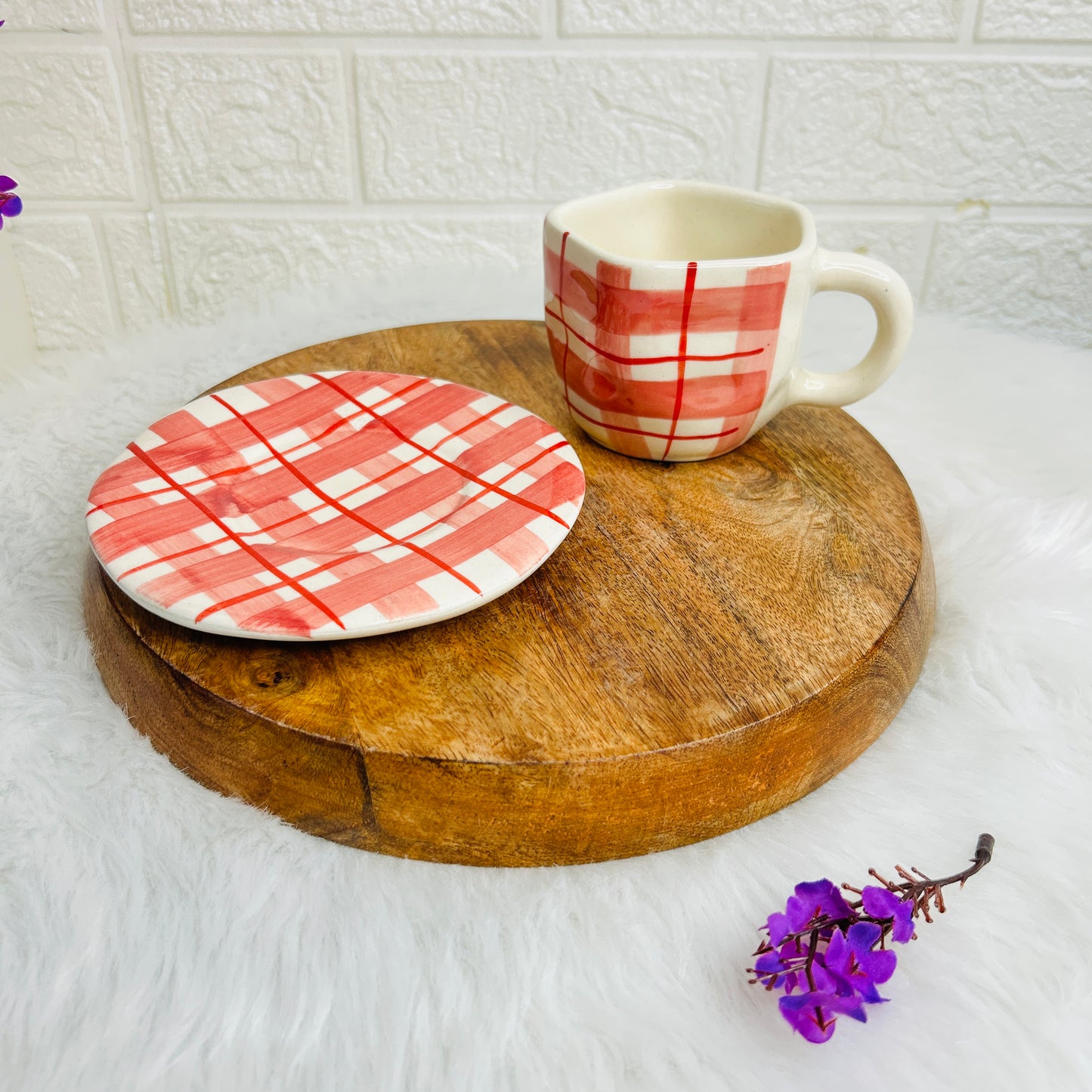 Red Checks Cup Saucer (Pack of 1)