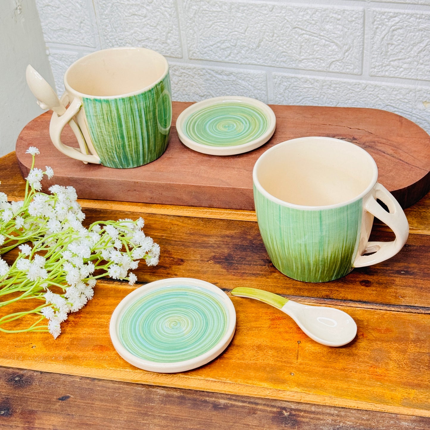 Pastel Green Mug with Lid & Spoon (Pack of 1)