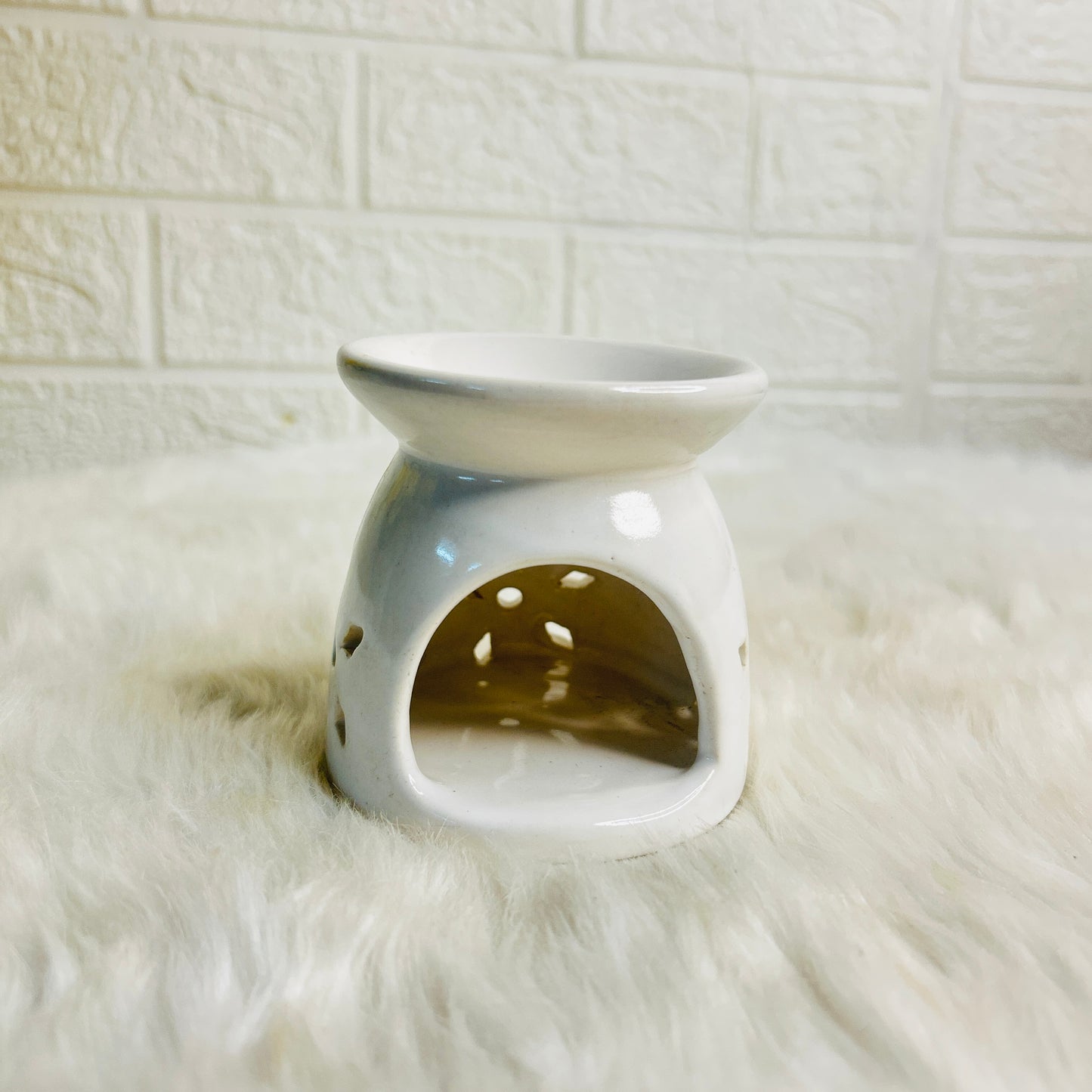 White Triangle Diffuser (Pack of 1)