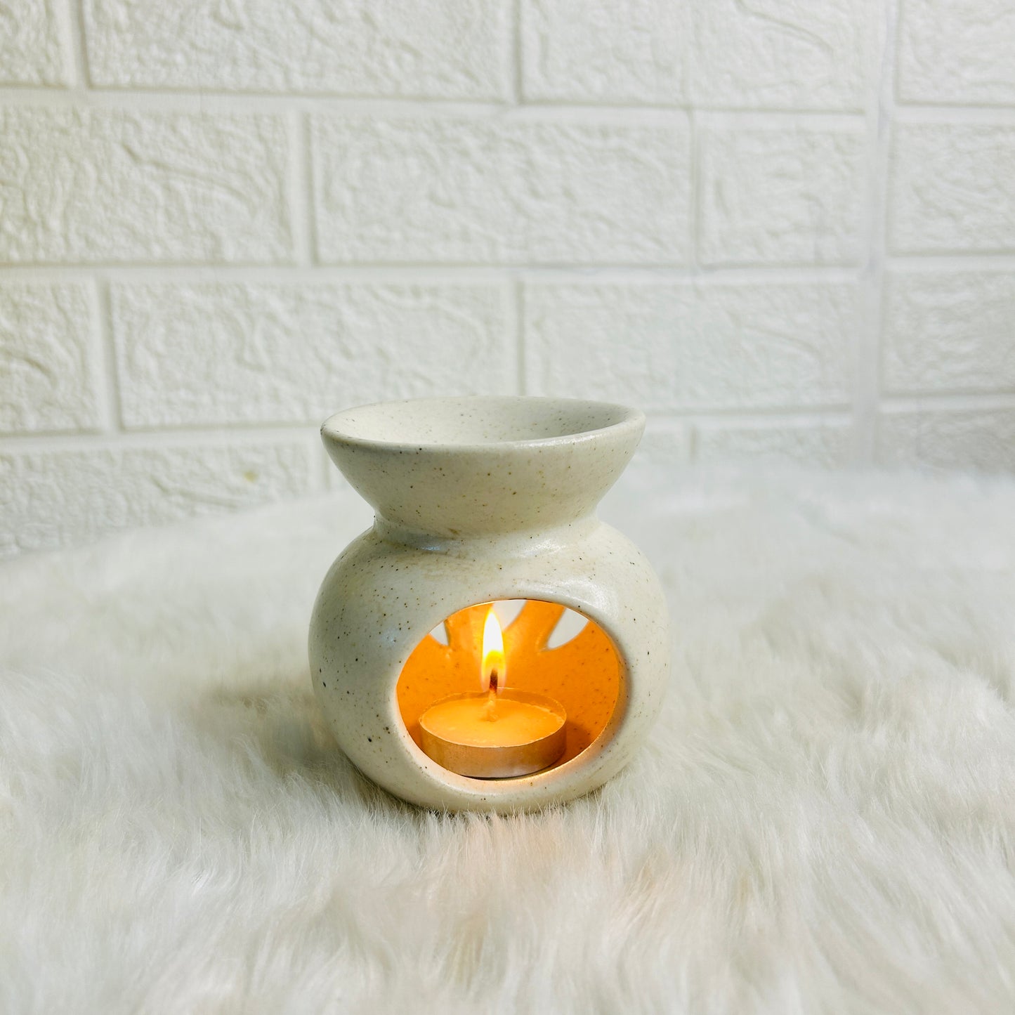 White Round Diffuser (Pack of 1)