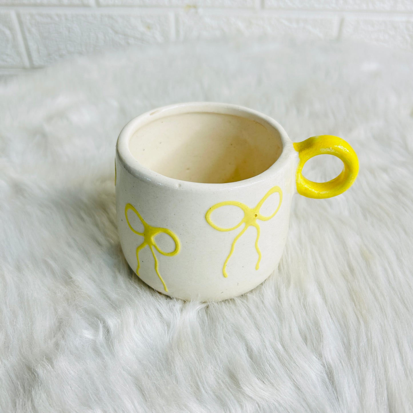 Yellow Bow Mug (Pack of 1)