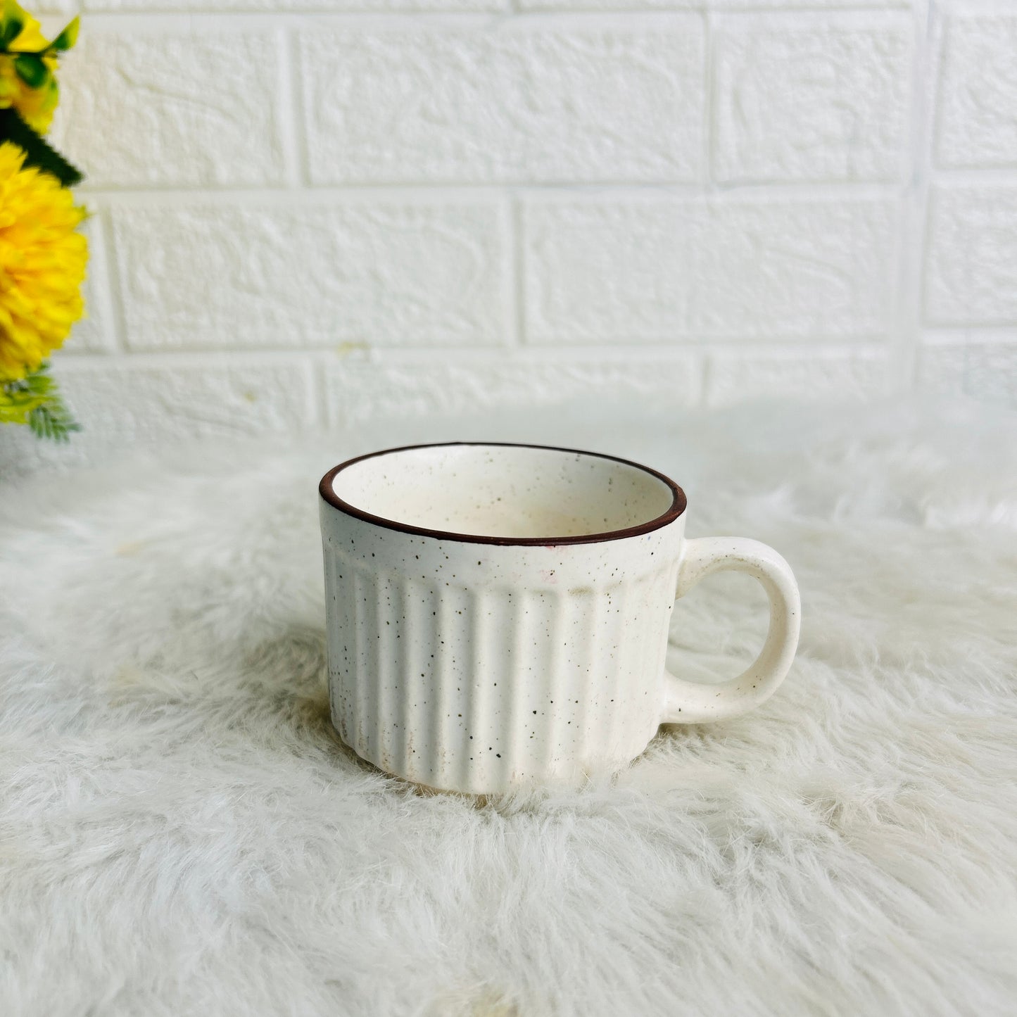 White Lined Tea Cup (Pack of 1)