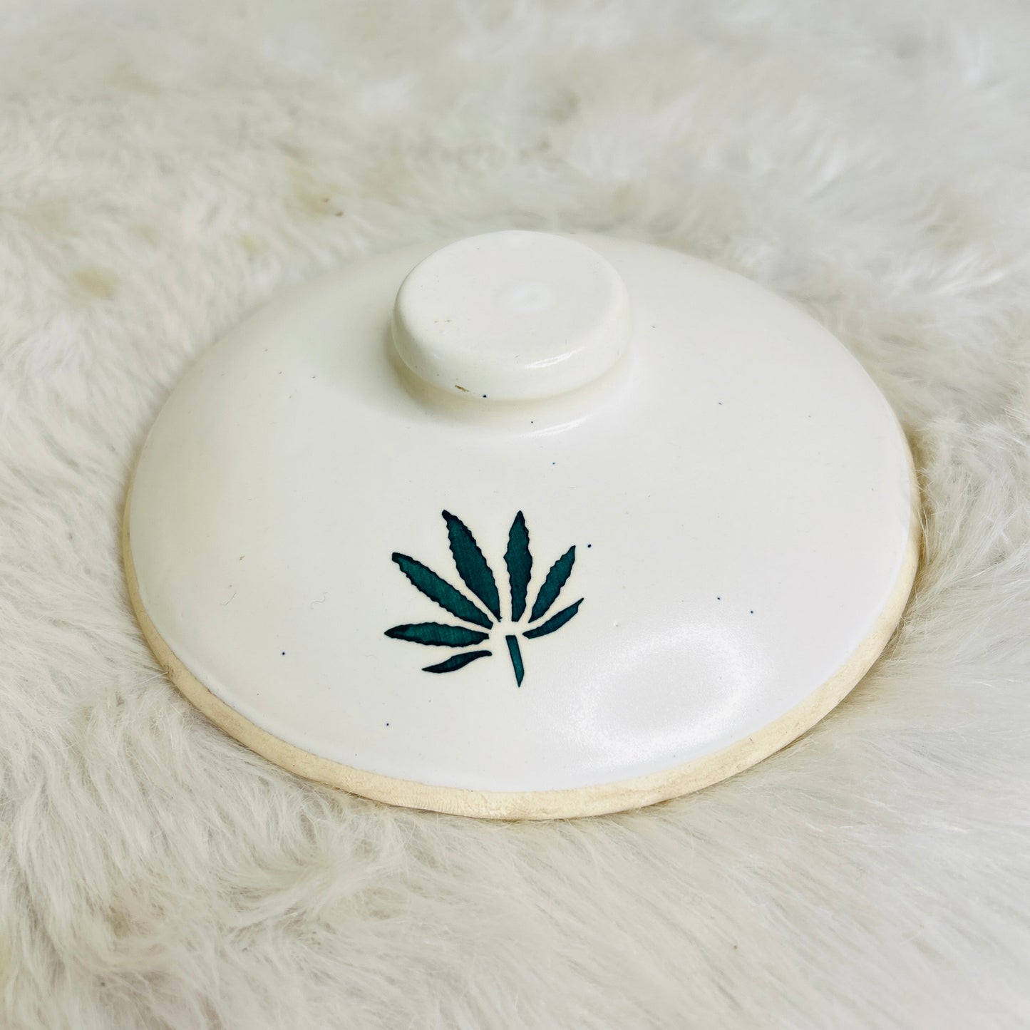 Green Leaf Serving Bowl with Lid