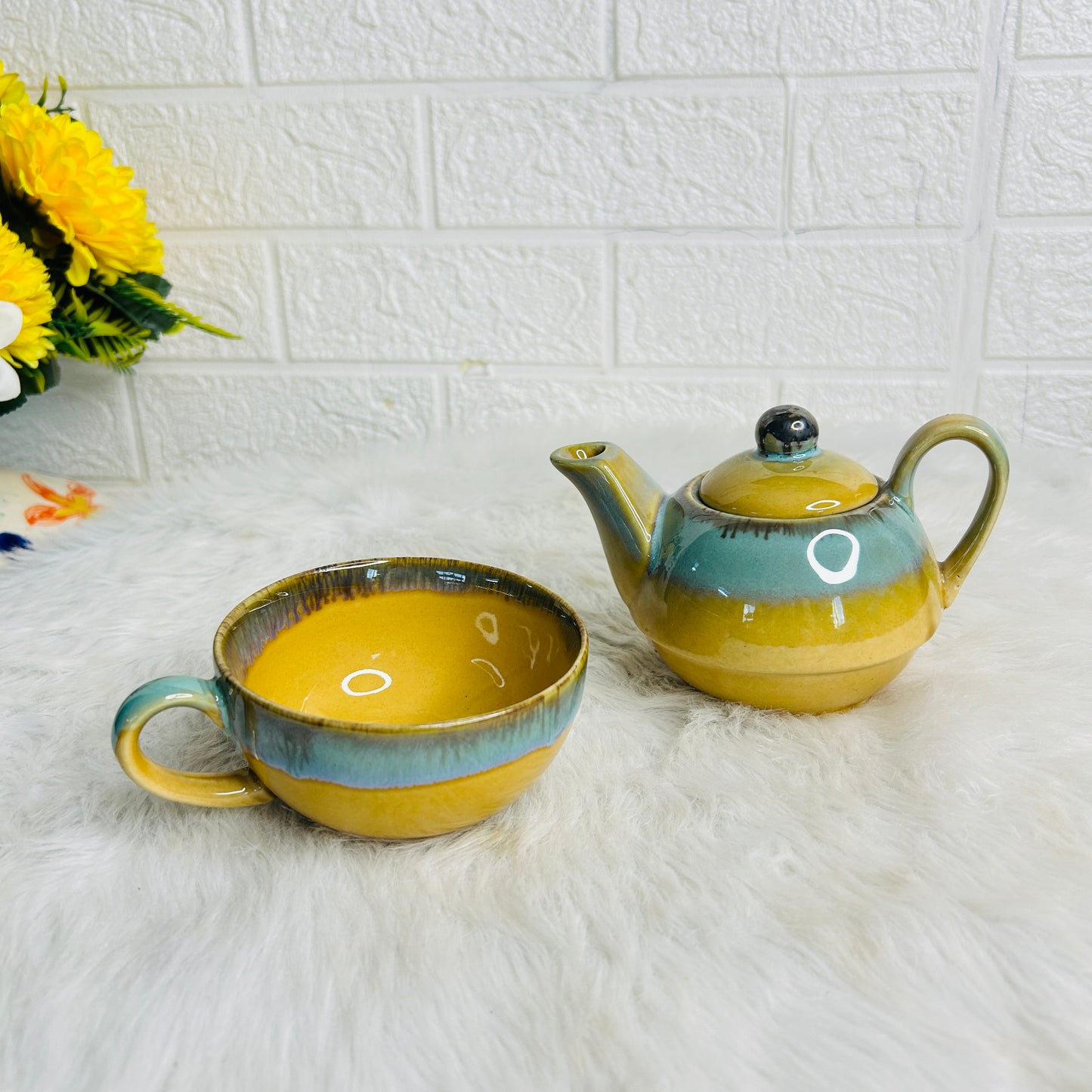 Mustard Kettle with Cup