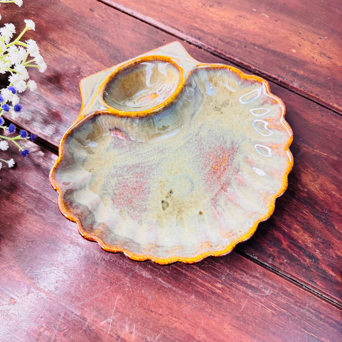 Golden Glaze Shell Ceramic Platter with Dip Bowl