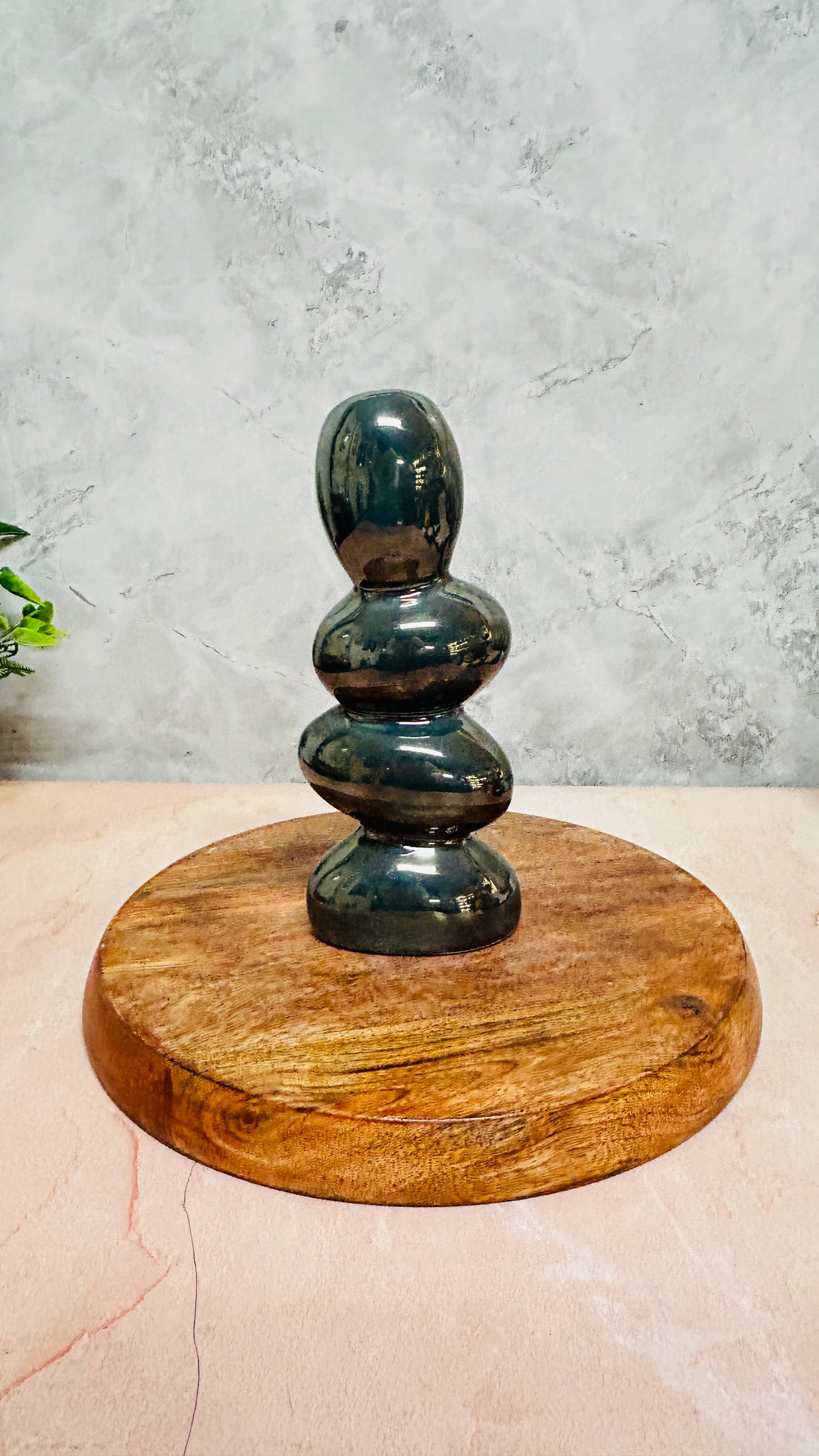 Olive Green Pebble Vase (Pack of 1)