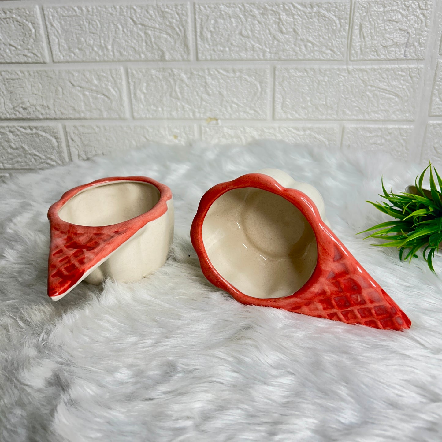 RED SCOOP CUP SET OF 2