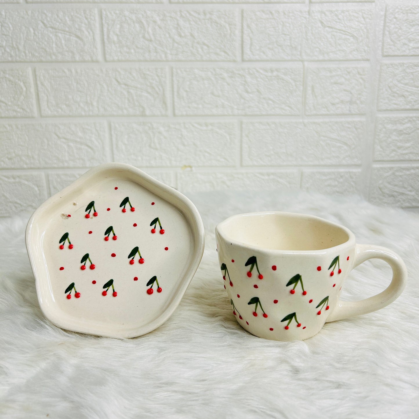 Cherry Cup & Saucer (Pack of 1)