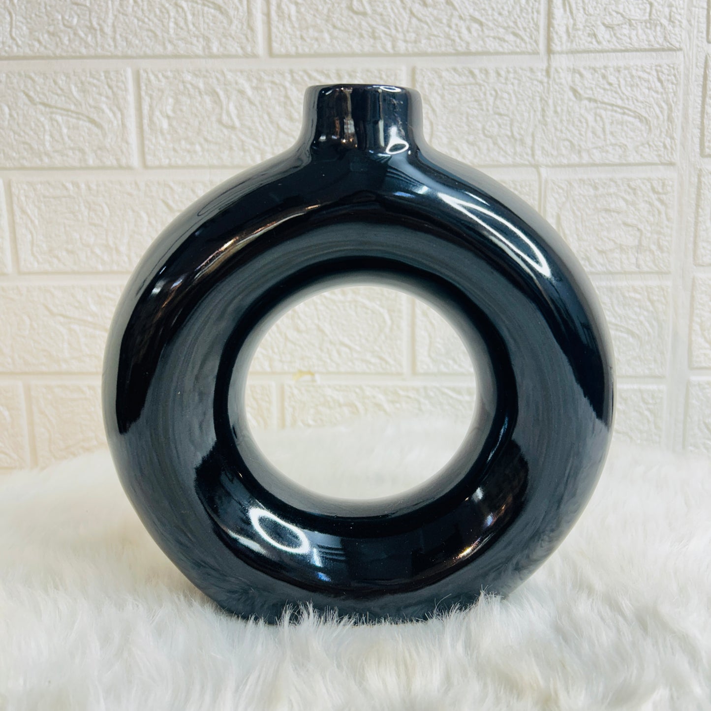 Large Black Circle Vase (Pack of 1)