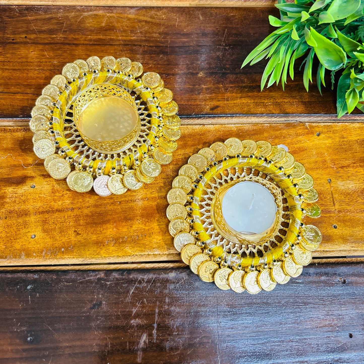 Golden Design T light candle holder (Set of 2 assorted colours)