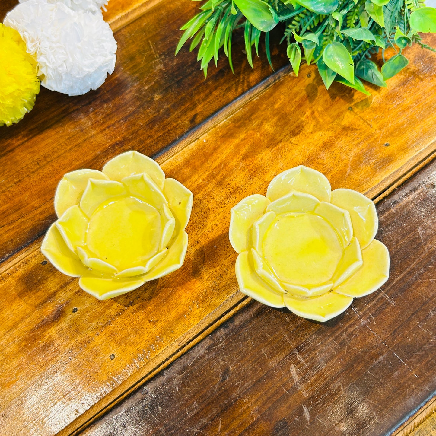 Yellow Flower T-Light Holder ( set of 1 )