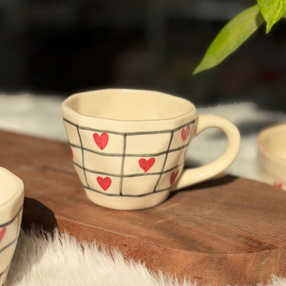 Sweetheart Checkered Ceramic Coffee Mug – Heart Edition