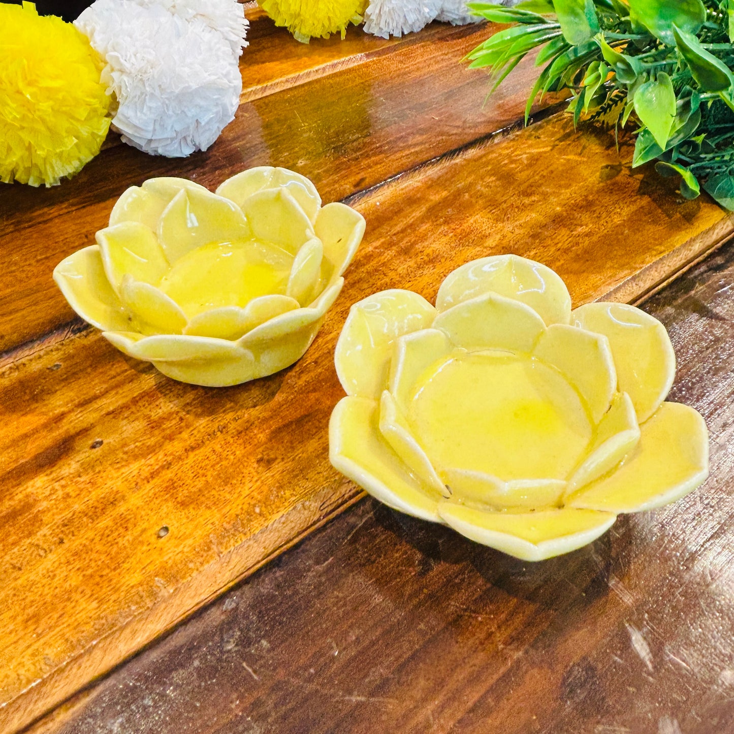 Yellow Flower T-Light Holder ( set of 1 )