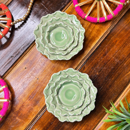 Green flowers T-lights holder ( pack of 1 )