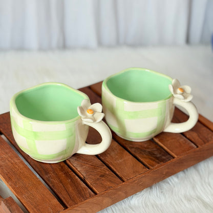 Daisy Bloom Green Ceramic Coffee Mug