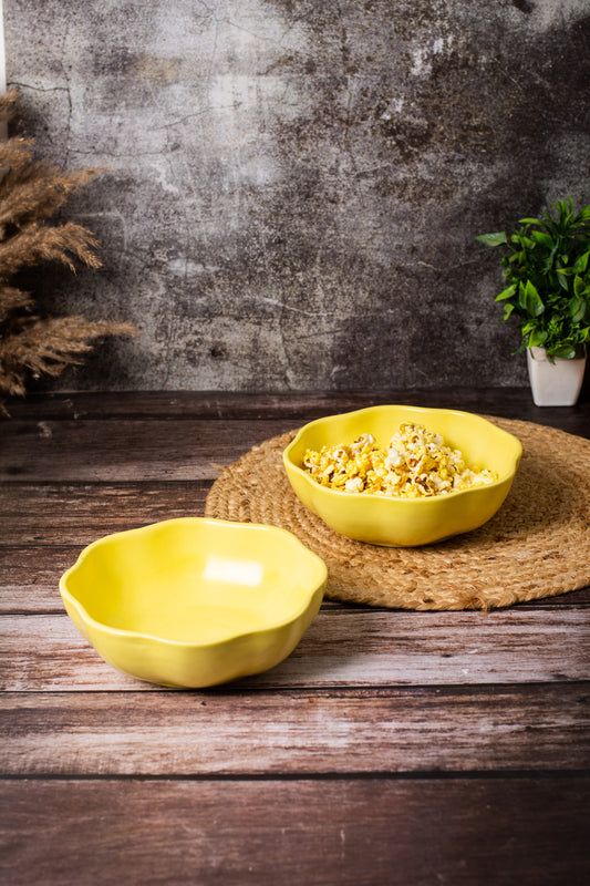 Yellow Flower Serving Bowl (Pack of 1)