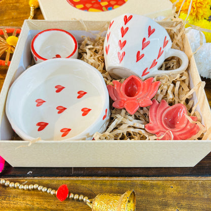 Red Heart Gift Hamper