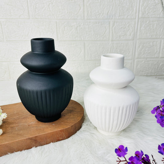 Monochrome Ripple Ceramic Vase Set (Black & White)