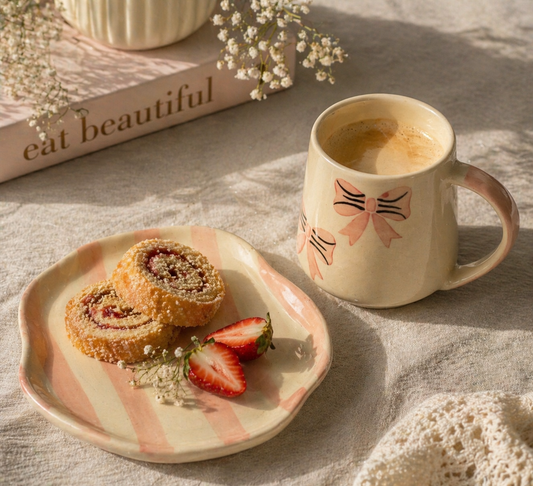  Bow Design Ceramic Mug & Plate Set