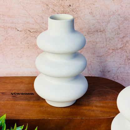 New White Spiral Vase (Pack of 1)