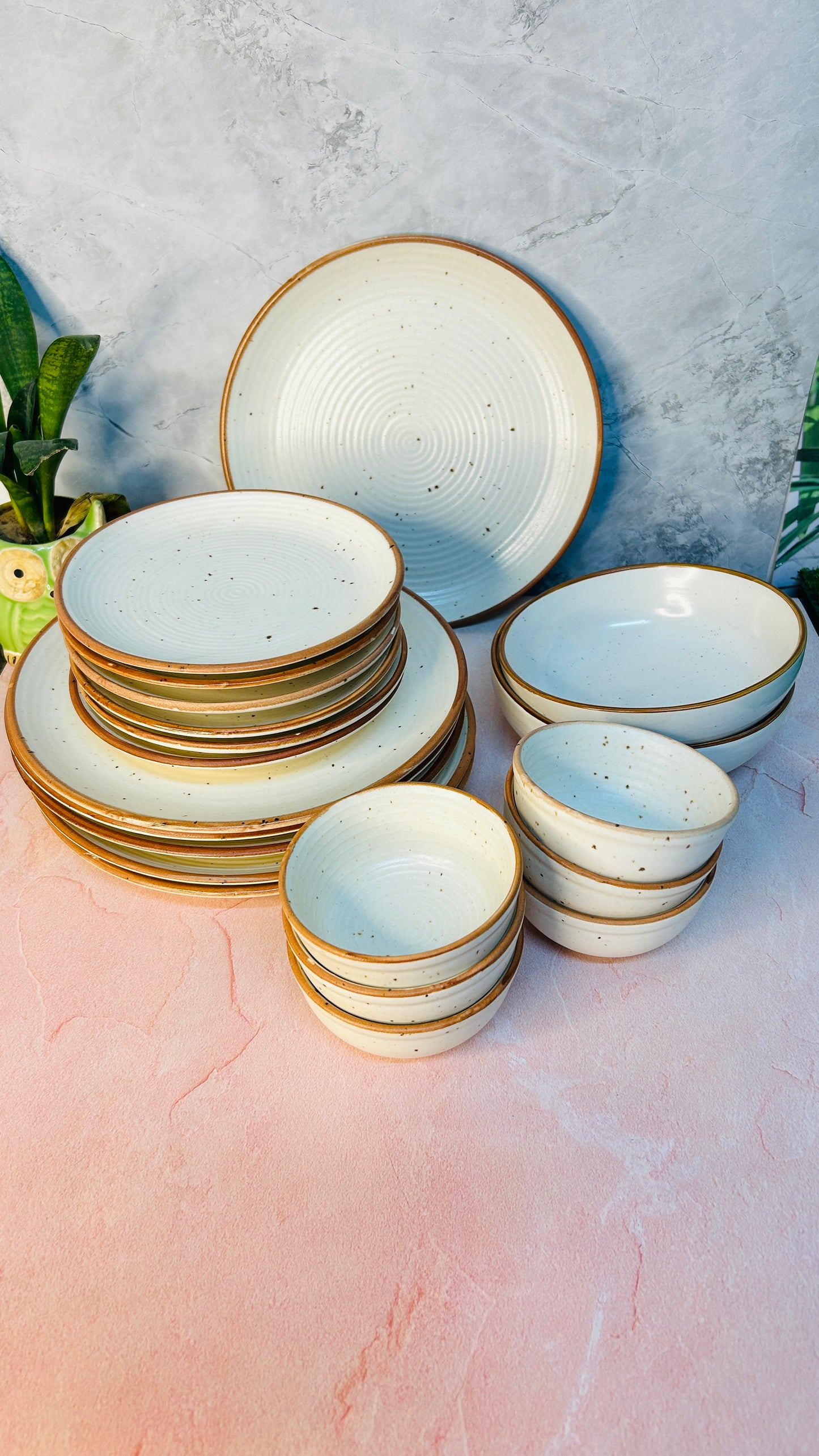 STUDIO CMDR DINNER SET of 20