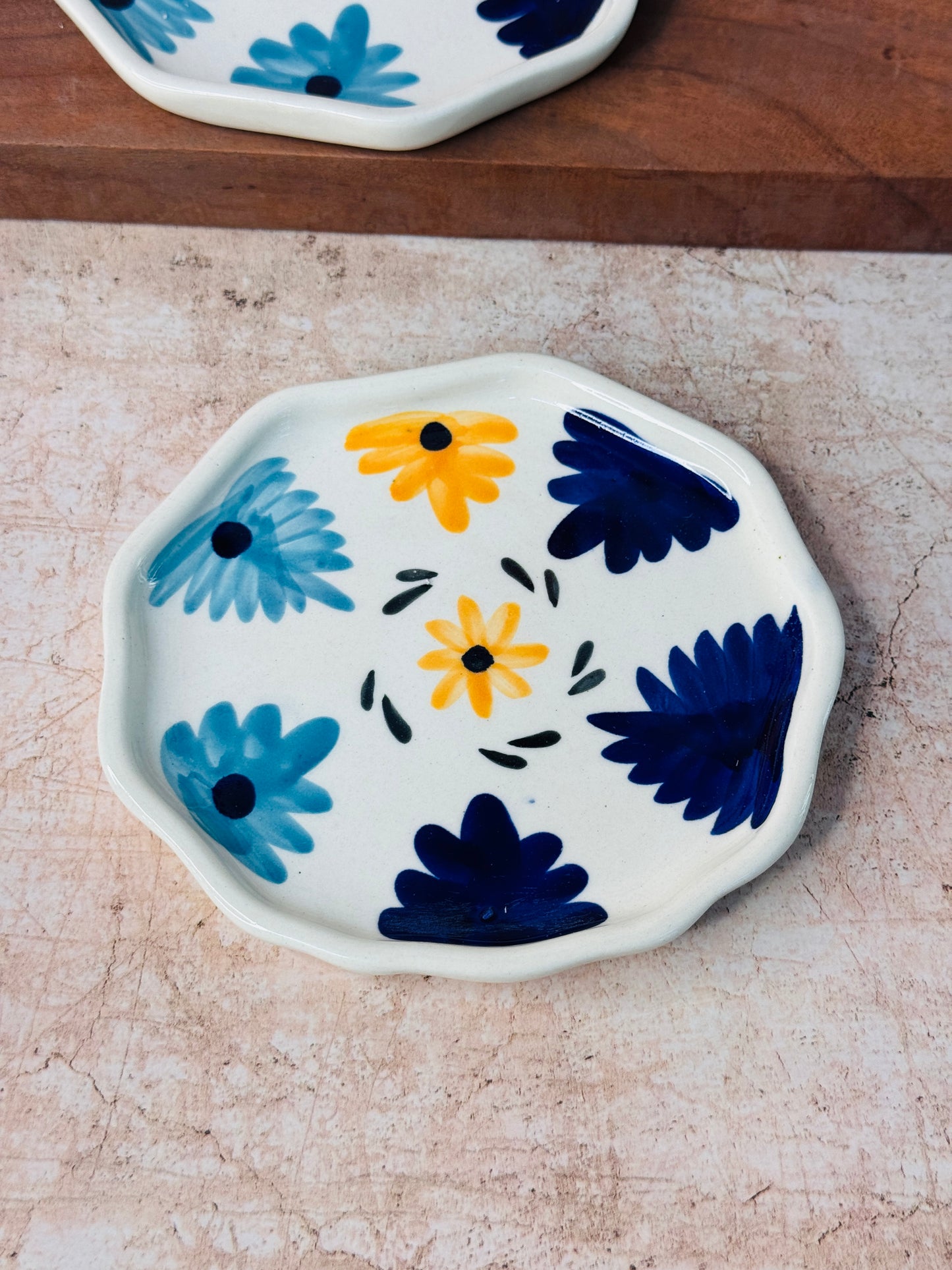 Flower Set (Pack of Mug & Snack Plate 5.5 inch)