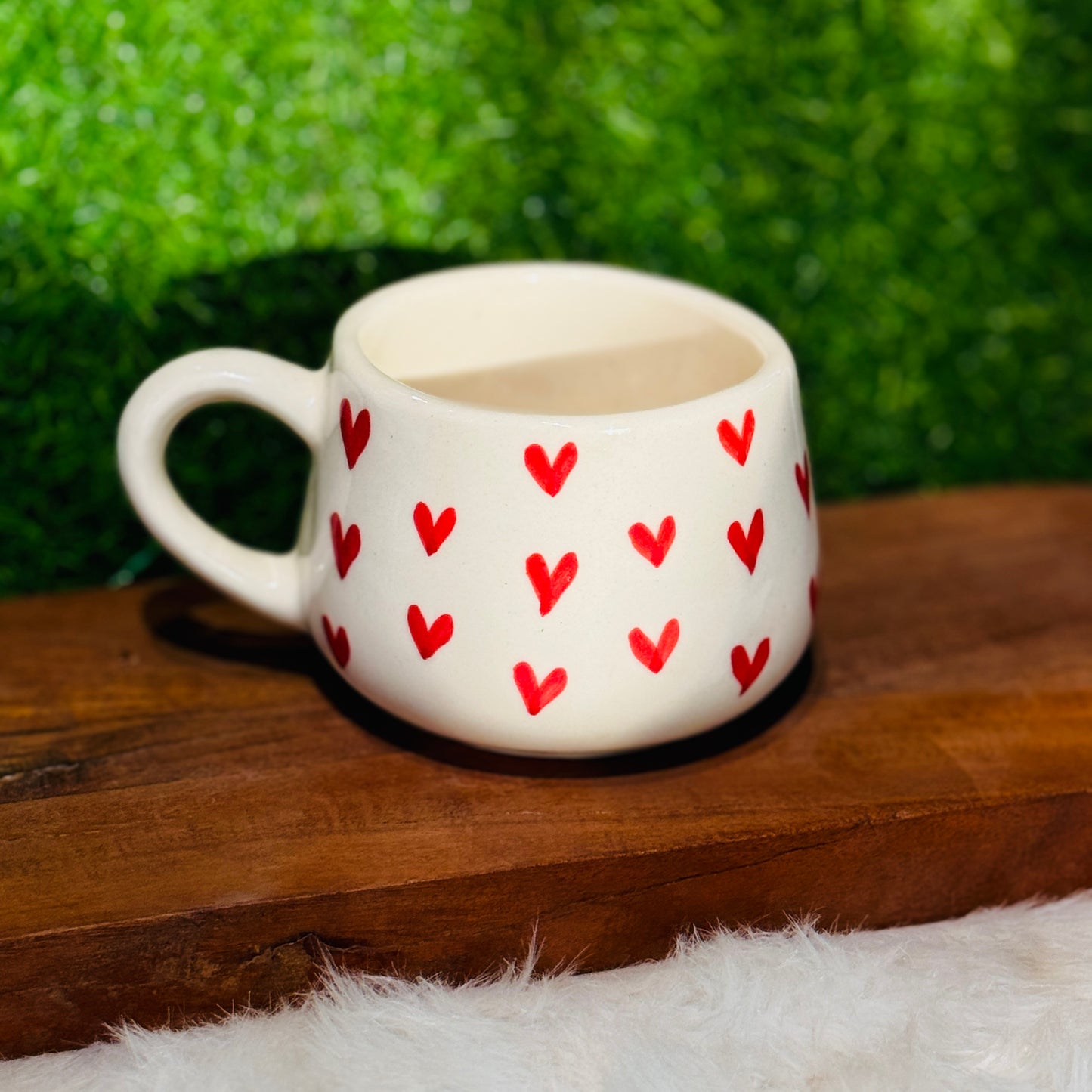 Red Heart Round Mug