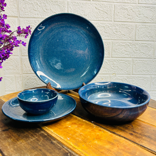 Studio Ocean Dinner Set of 4