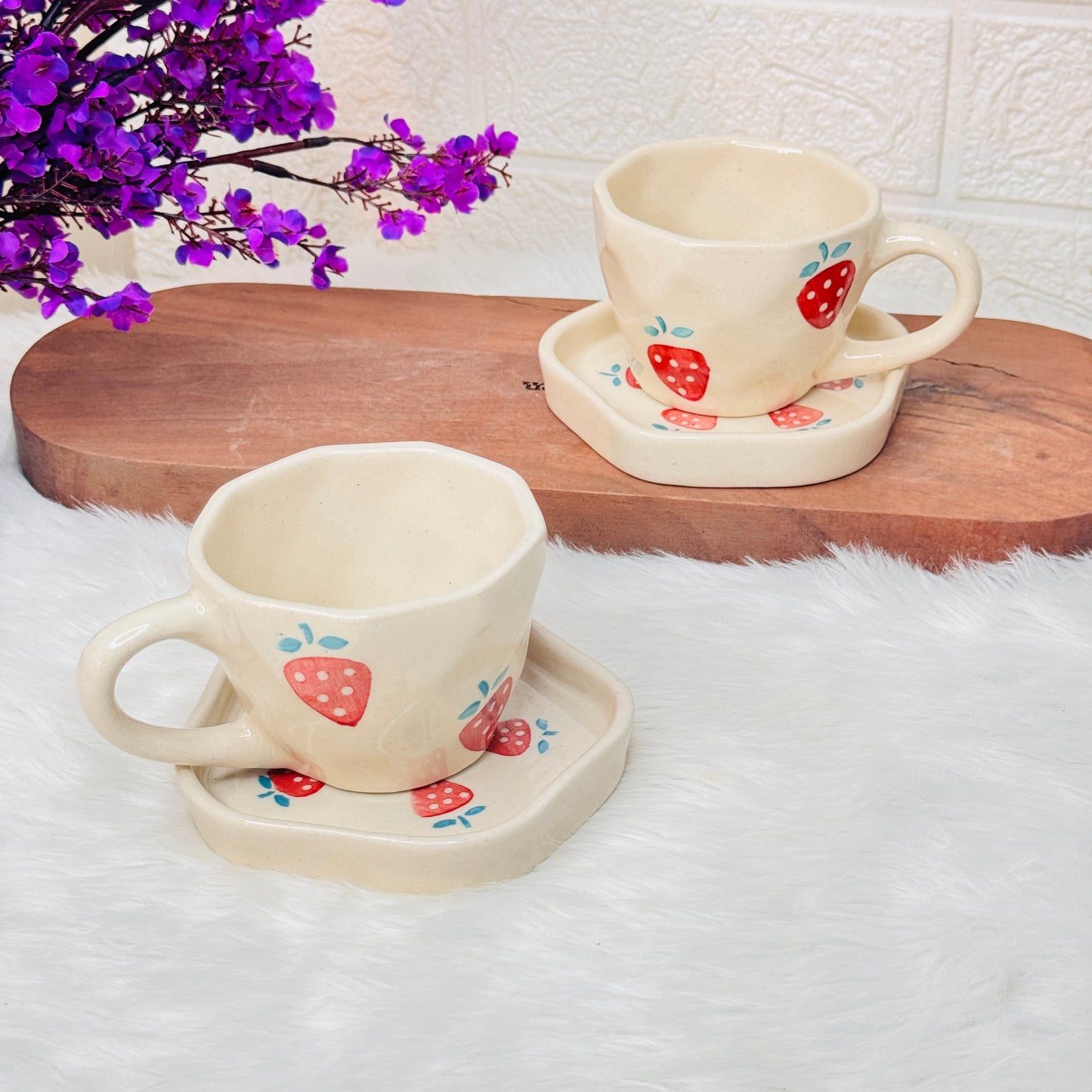 Strawberry Cup & Saucer (Pack of 1)