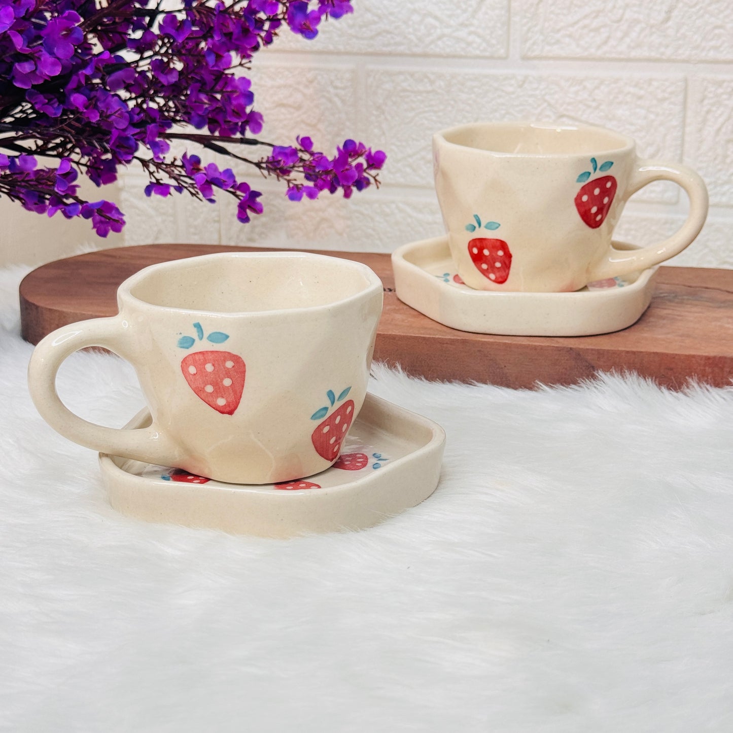 Strawberry Cup & Saucer (Pack of 1)