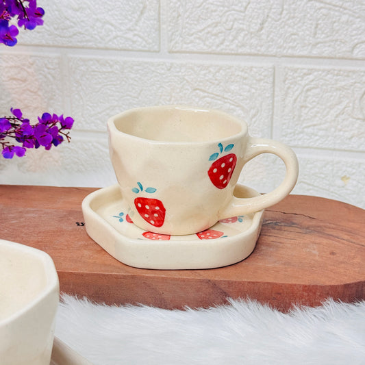 Strawberry Cup & Saucer (Pack of 1)