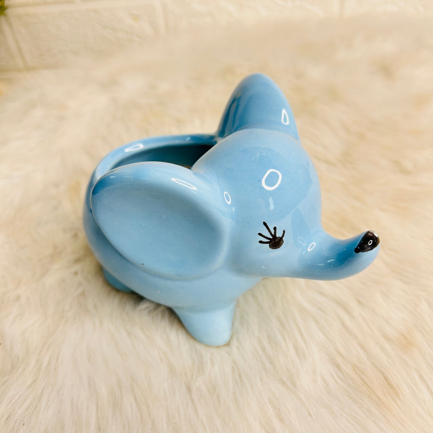 Sky Blue Elephant Planter(Pack  of 1)