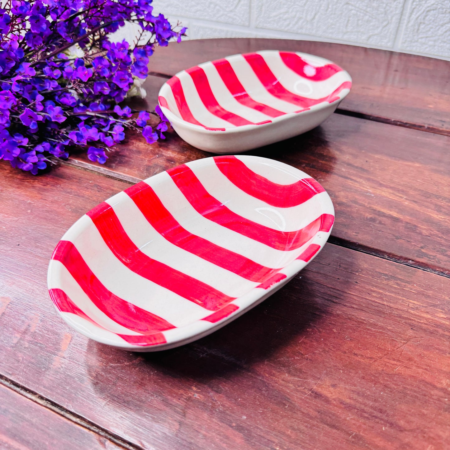 Handcrafted Red & White Striped Oval Ceramic Bowl