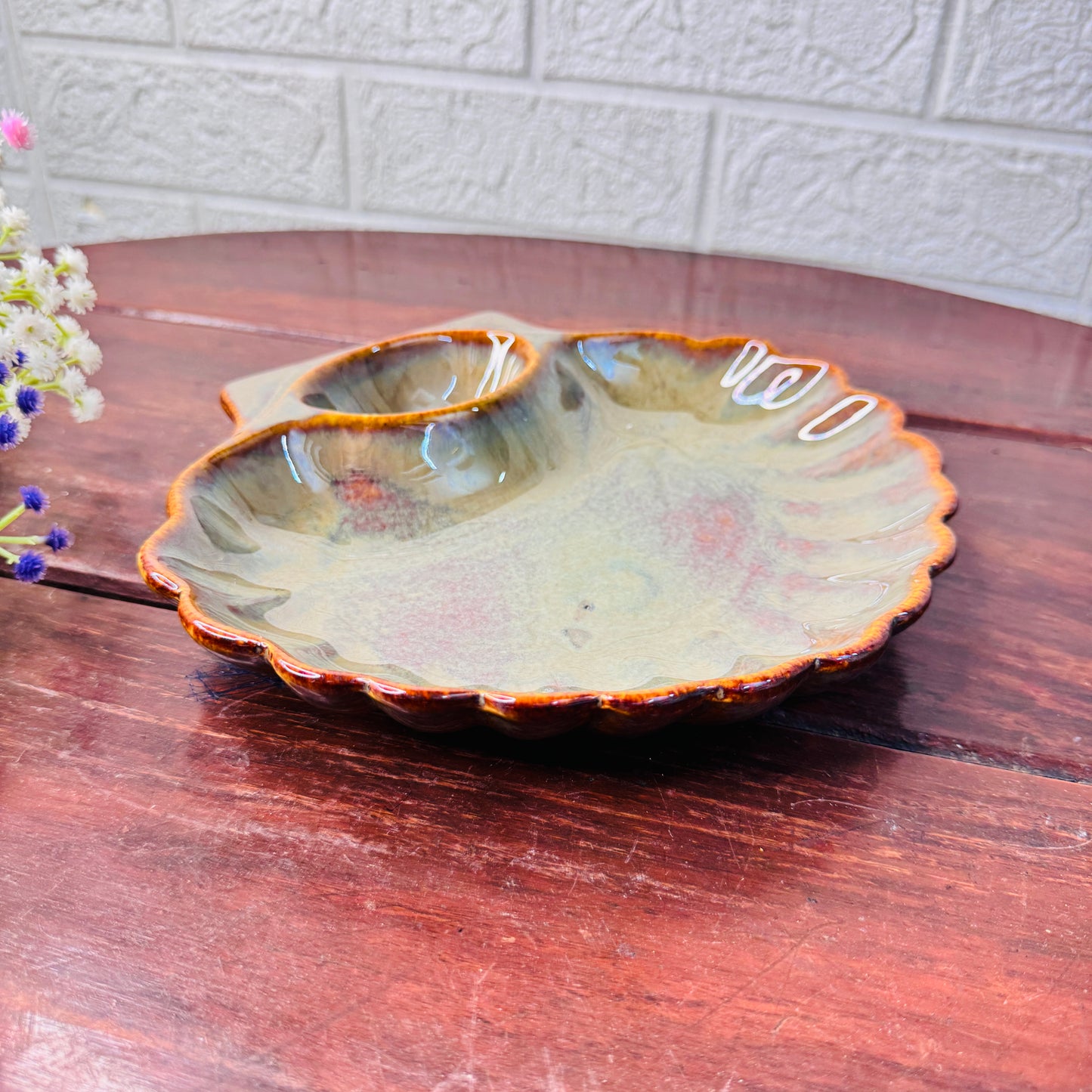 Golden Glaze Shell Ceramic Platter with Dip Bowl