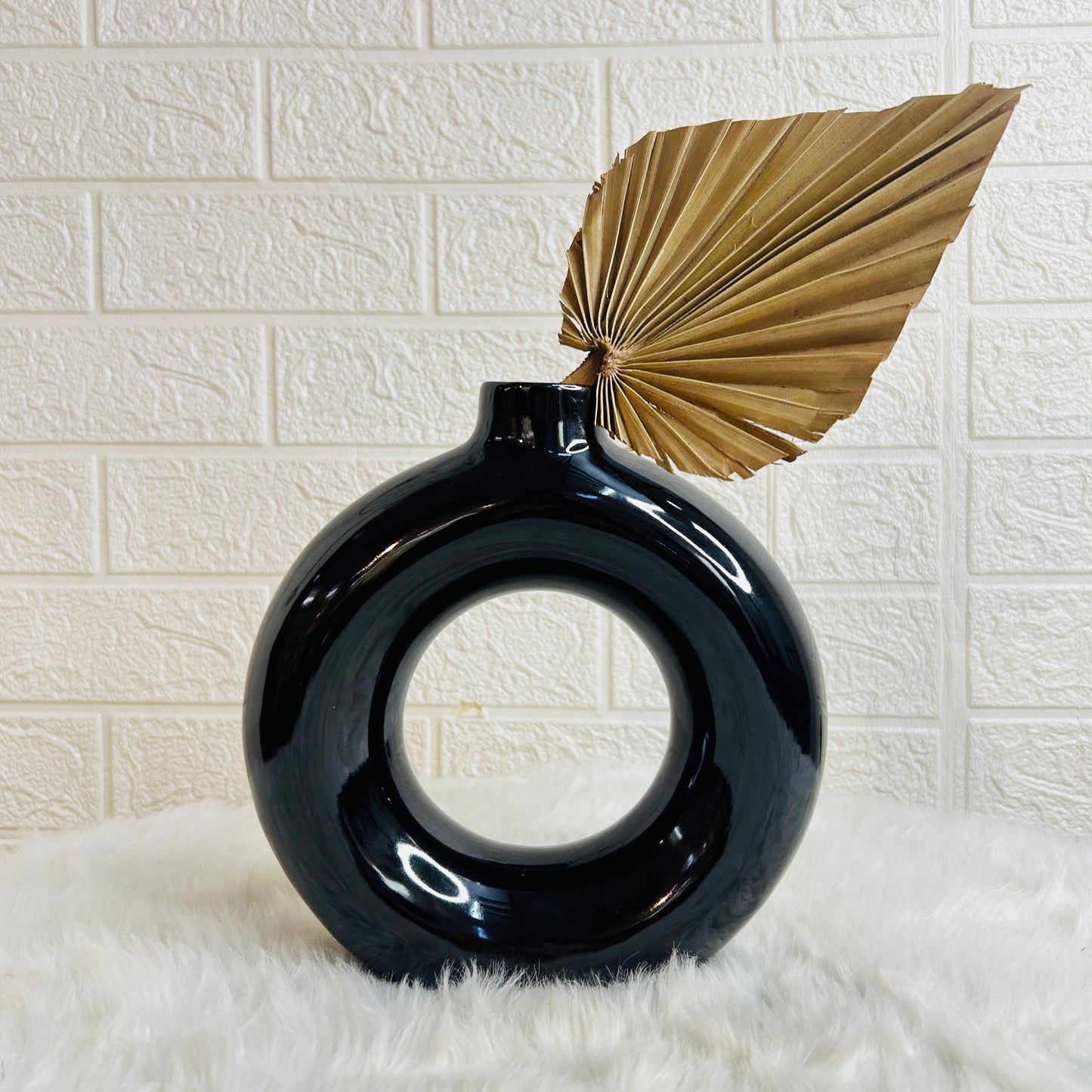 Large Black Circle Vase (Pack of 1)